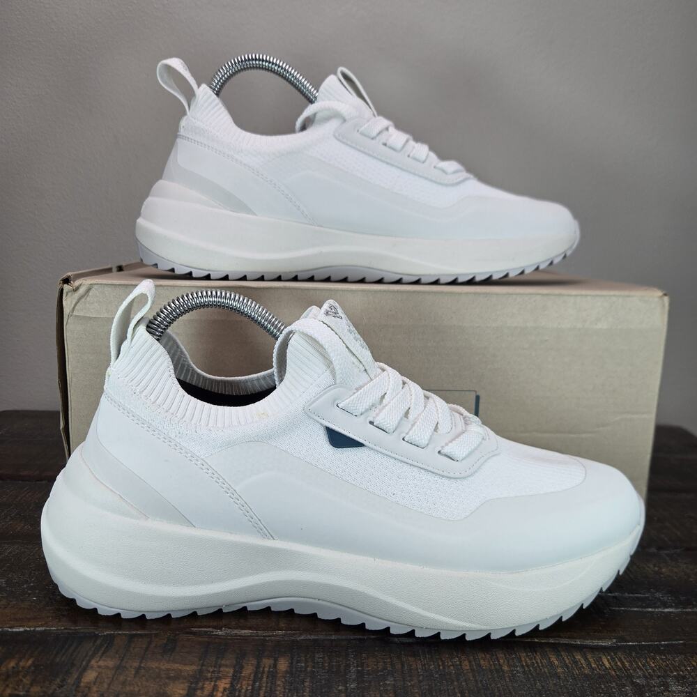 Vessi Stormburst Lowtop Womens Size 8 Waterproof Shoes Sneakers Hiking White